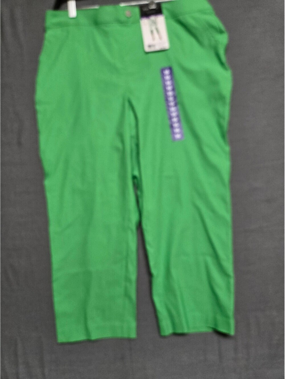 NWT Rafaella Kelly Green Stretch Capri Pants Size 16